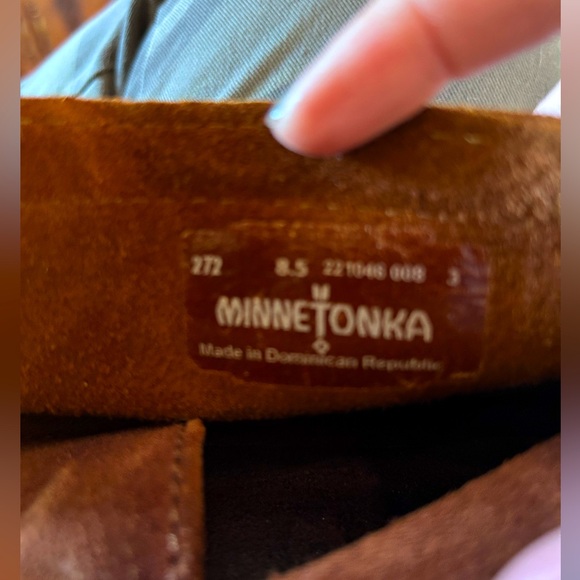 Minnetonka Moccasins 272 Ankle - Picture 5 of 5